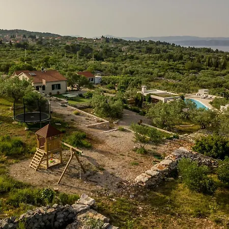 וילה Hacienda Noa *