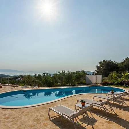 Hacienda Noa Grohote