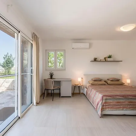 Hacienda Noa * Grohote