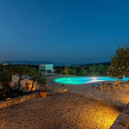 Hacienda Noa * Grohote