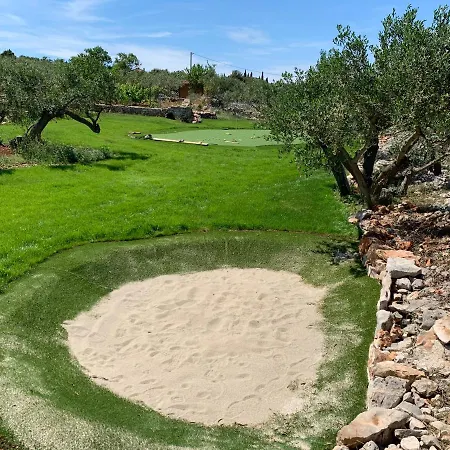 Hacienda Noa Vila Grohote