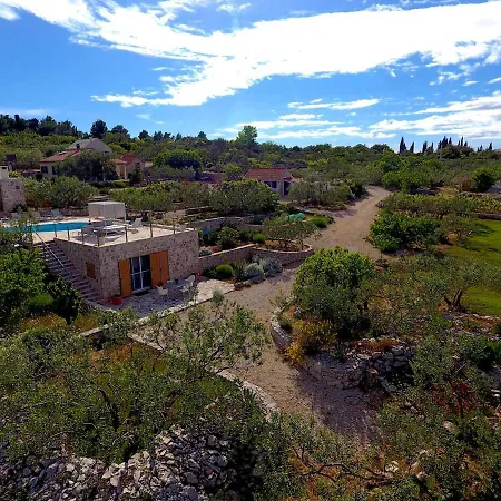 Vila Hacienda Noa Grohote